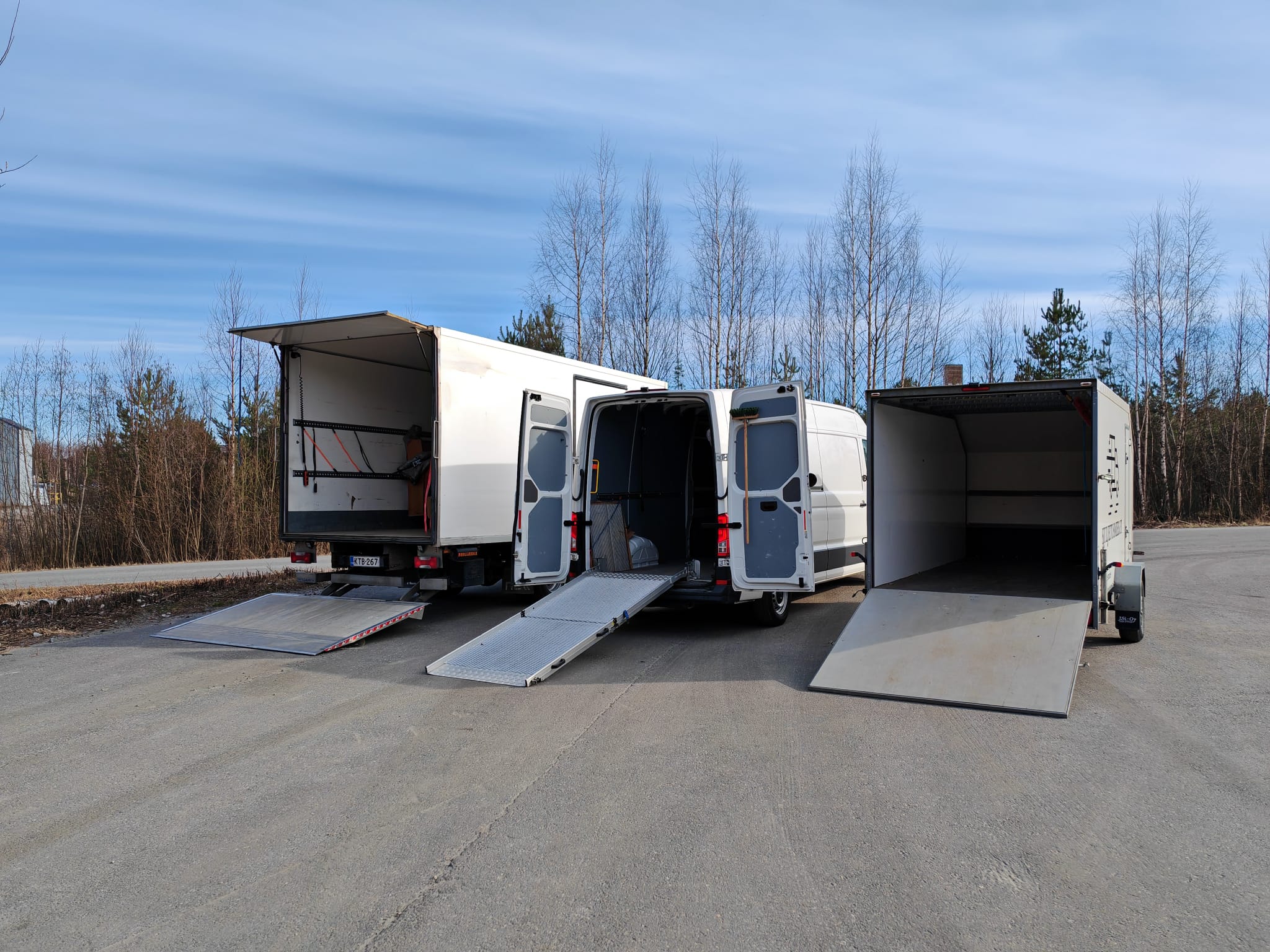 Kuljetusmies.fi kaluston lastaussillat ja kuormatilat